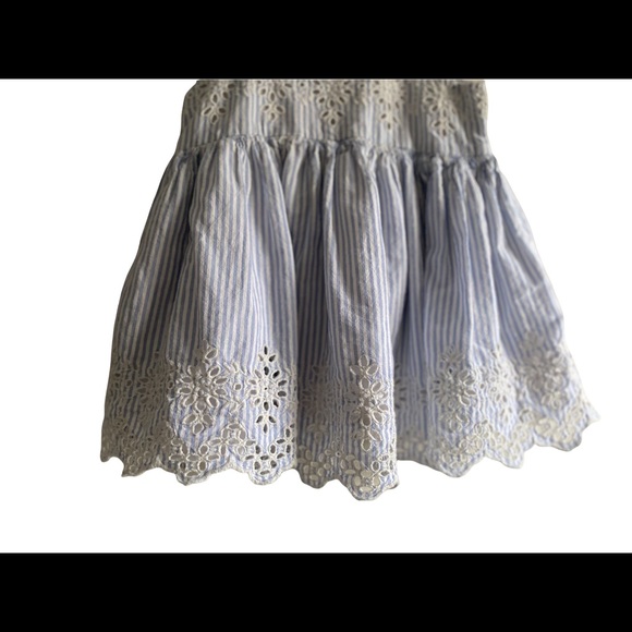 BABY GAP LIGHT BLUE AND WHITE STRIPED FLUTTER DRESS 18-24 MONTHS - Picture 3 of 8